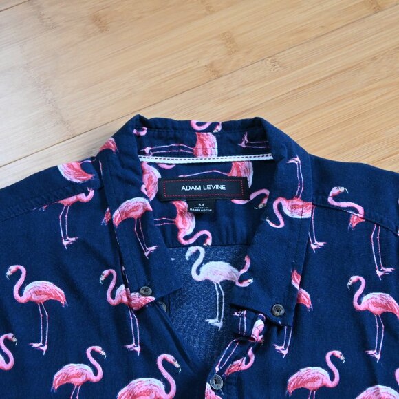 Men's Adam Levine Flamingo Print on Navy Button Down Short Sleeve Size M Unisex - Picture 6 of 15